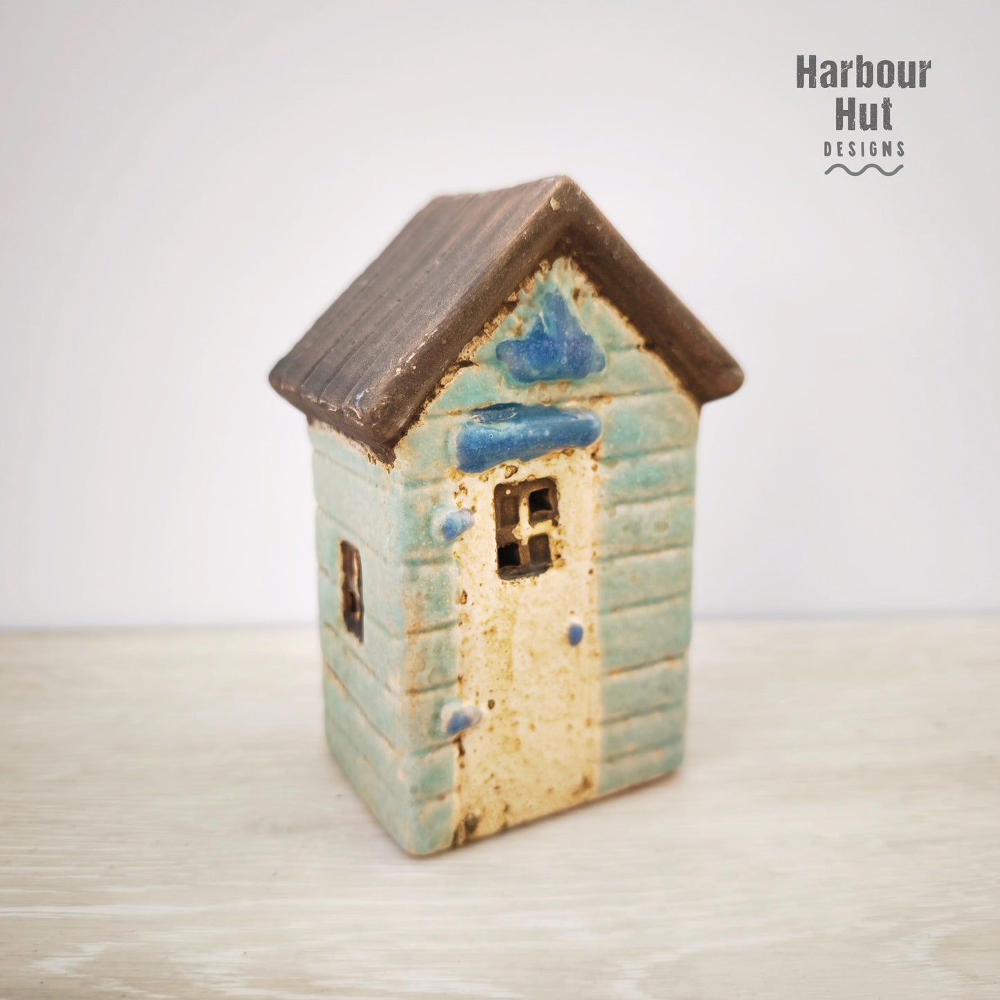 Ceramic beach hut decoration | Nautical decor | Sailing | Fishing | Swimming | Beach house | LED lights | Sold individually or as a set of 3