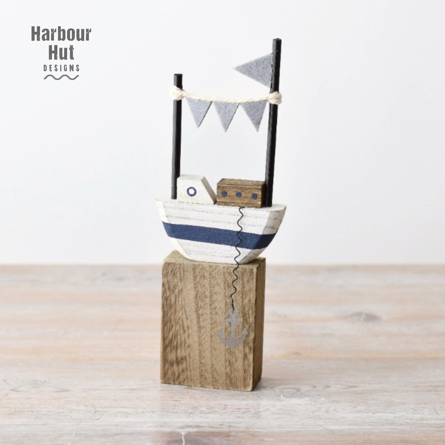 Wooden boat decoration | Felt flags bunting | Wire metal anchor | Beach wedding | Boho | Shabby chic | Rustic | Coastal ornament Harbour Hut