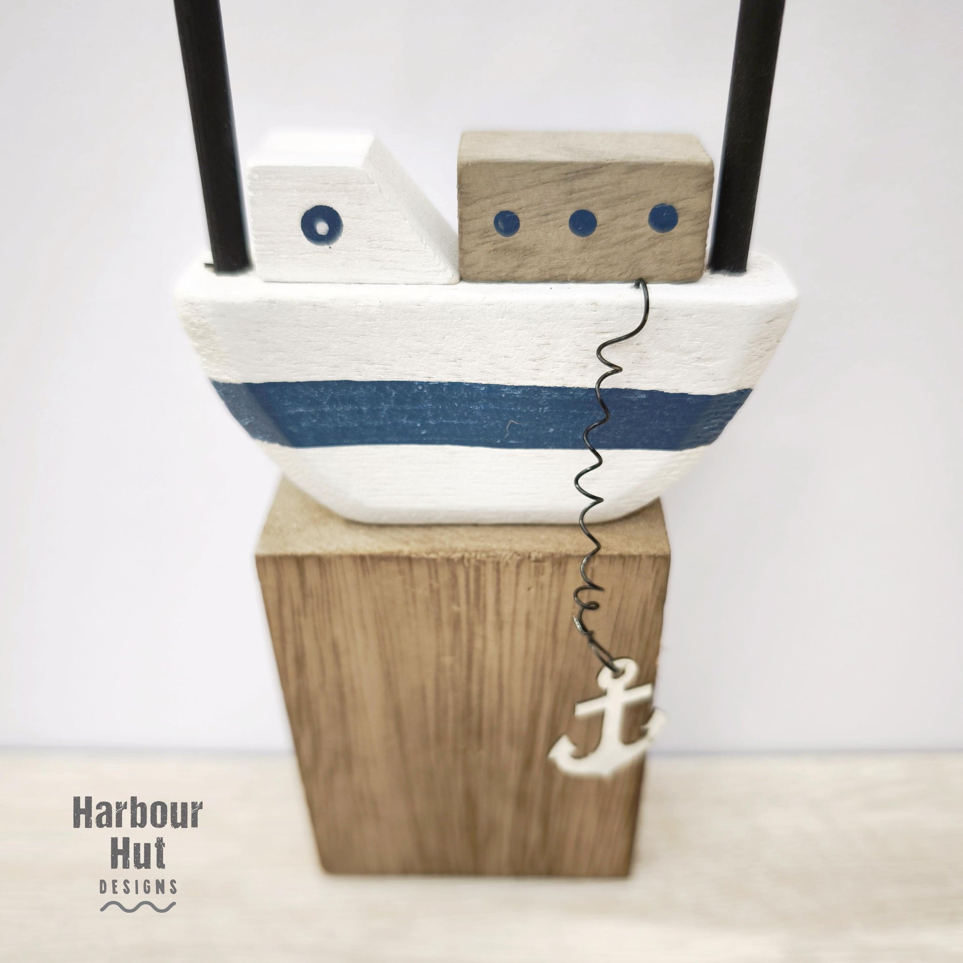 Wooden boat decoration | Felt flags bunting | Wire metal anchor | Beach wedding | Boho | Shabby chic | Rustic | Coastal ornament Harbour Hut