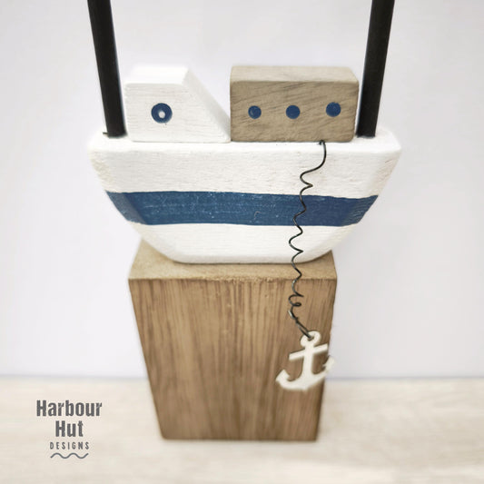 Wooden boat decoration | Felt flags bunting | Wire metal anchor | Beach wedding | Boho | Shabby chic | Rustic | Coastal ornament Harbour Hut