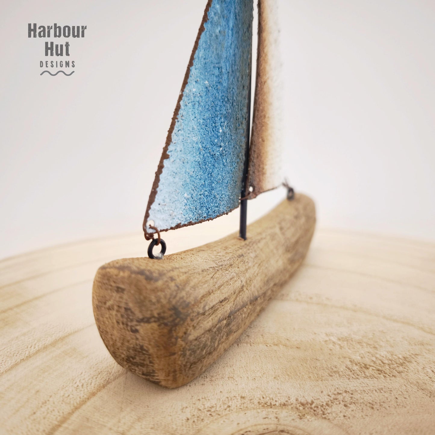 Metal boat | Blue sails | Rust effect | Distressed | Sailing | Sail | Boy nursery decor | Nautical gift | Seaside | Driftwood wooden base