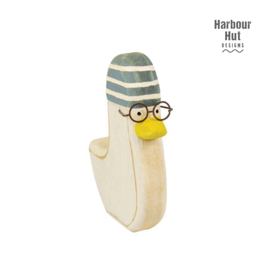 Wooden seagull decoration | Wire glasses | Whitewashed deco | Cute | Cartoon | Whimsical | Minimalist | Beanie hat | Rustic | Coastal decor